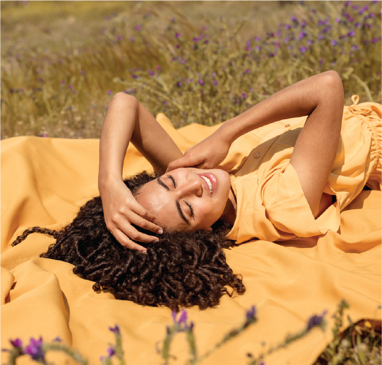 curly hair model